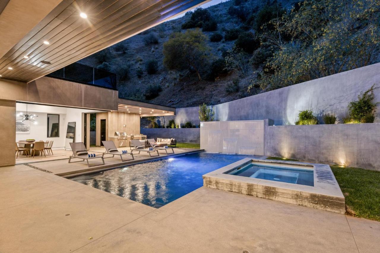 Nichols Canyon